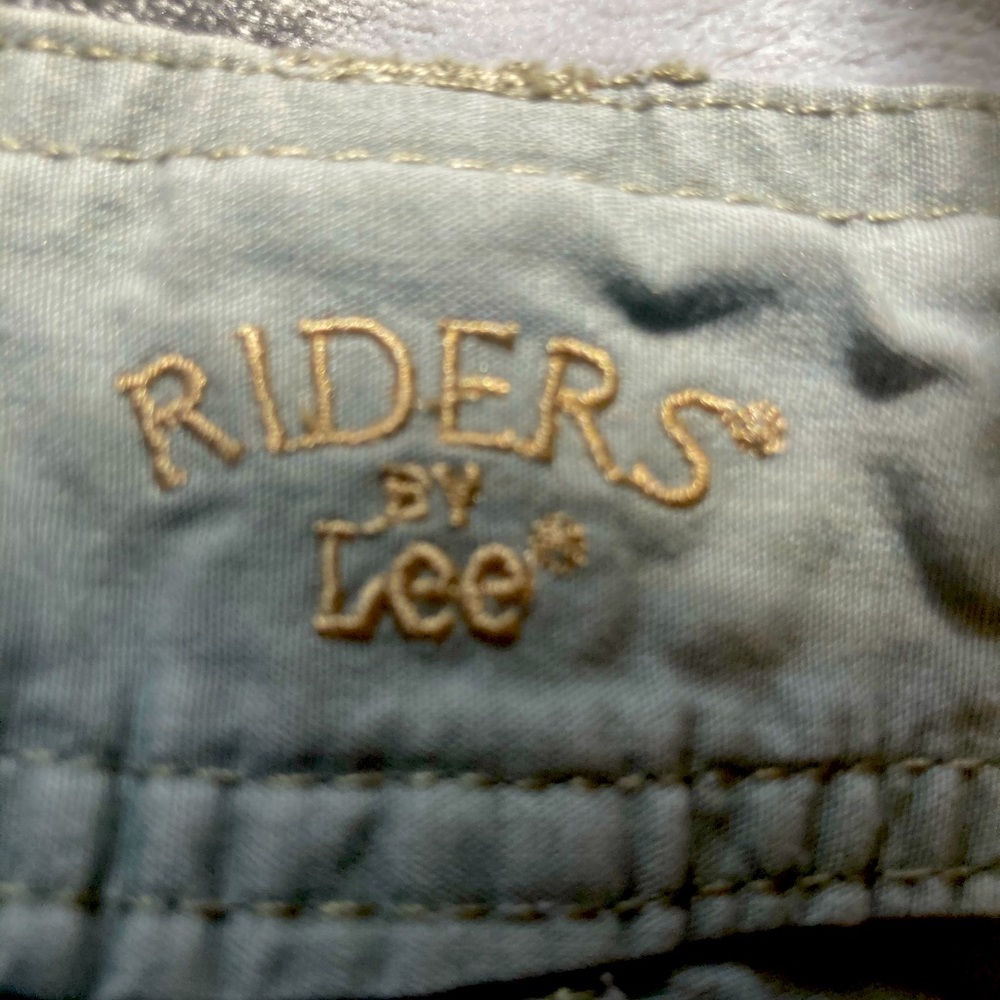 RIDERS BY LEE
